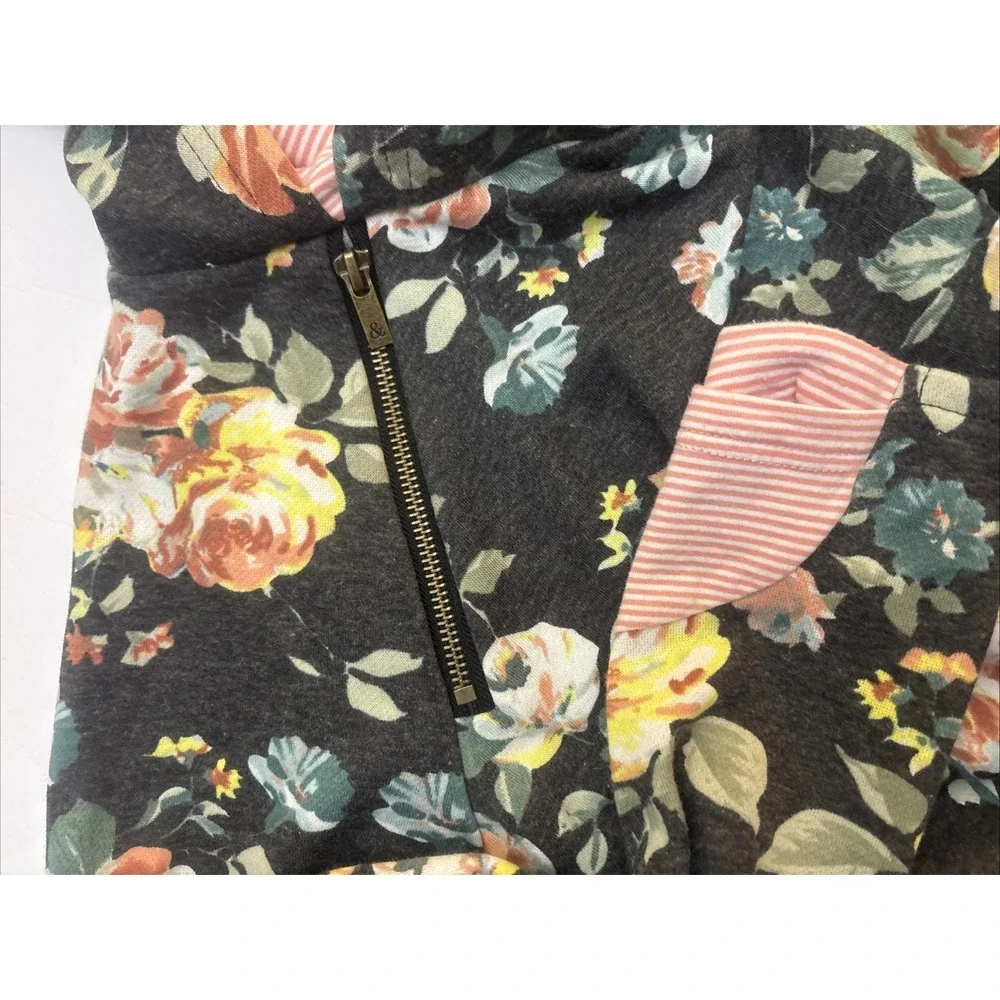 Ampersand Avenue Women S Black Floral Long Sleeves Double Hood Sweatshirt Pocket